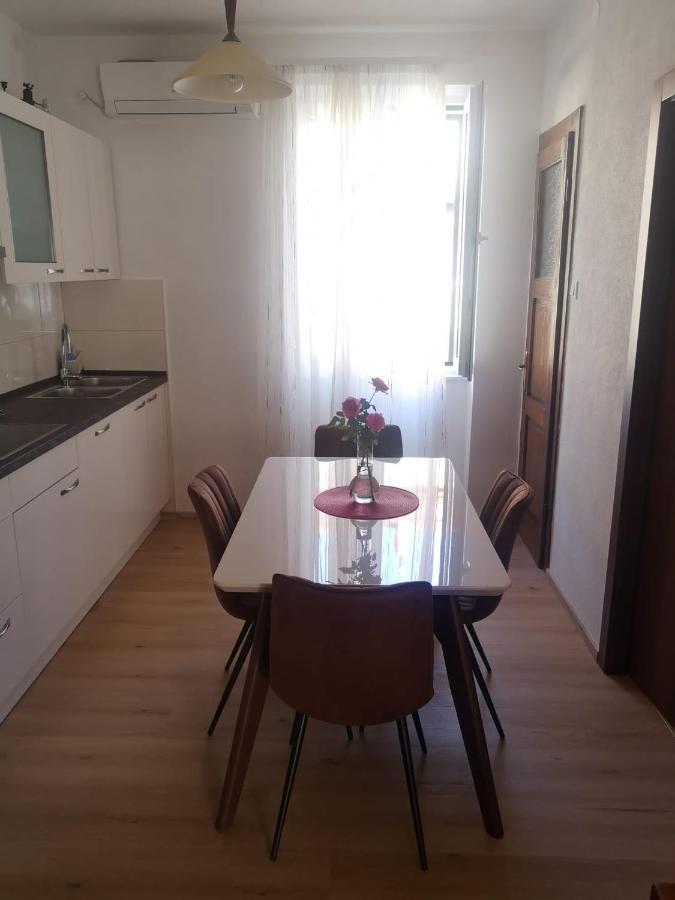 Appartamento Tranquil Urban Escape Spalato Esterno foto